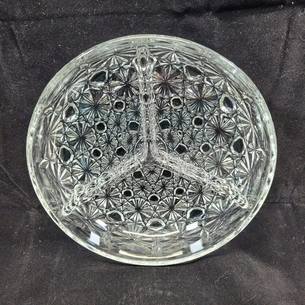 Smith Glass Divided Serving Dish Clear Daisy and Button 3‎ Section Round Vintage